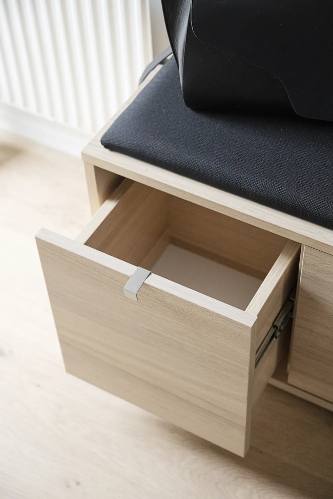 Banco 'Confetti' 70cm - Pigmentado blanco/Negro