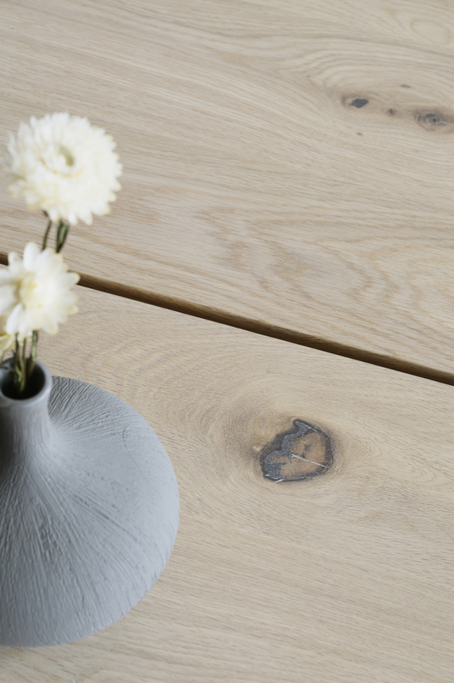 Mesa de centro 'Melville' 140x65cm - Roble pigmentado blanco/Negro