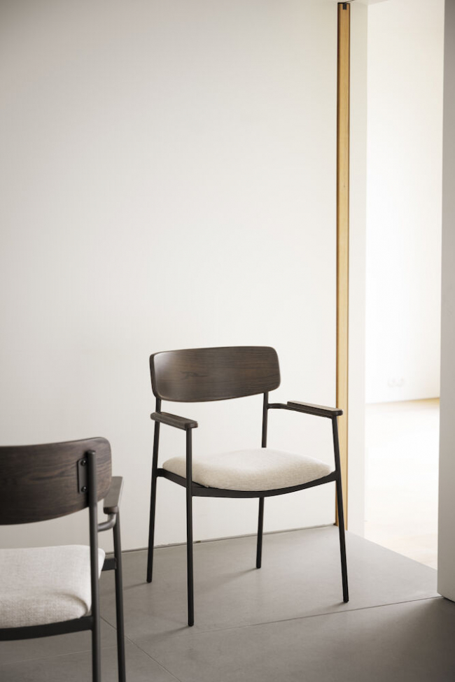 Silla de brazos 'Maymont' - Marrón