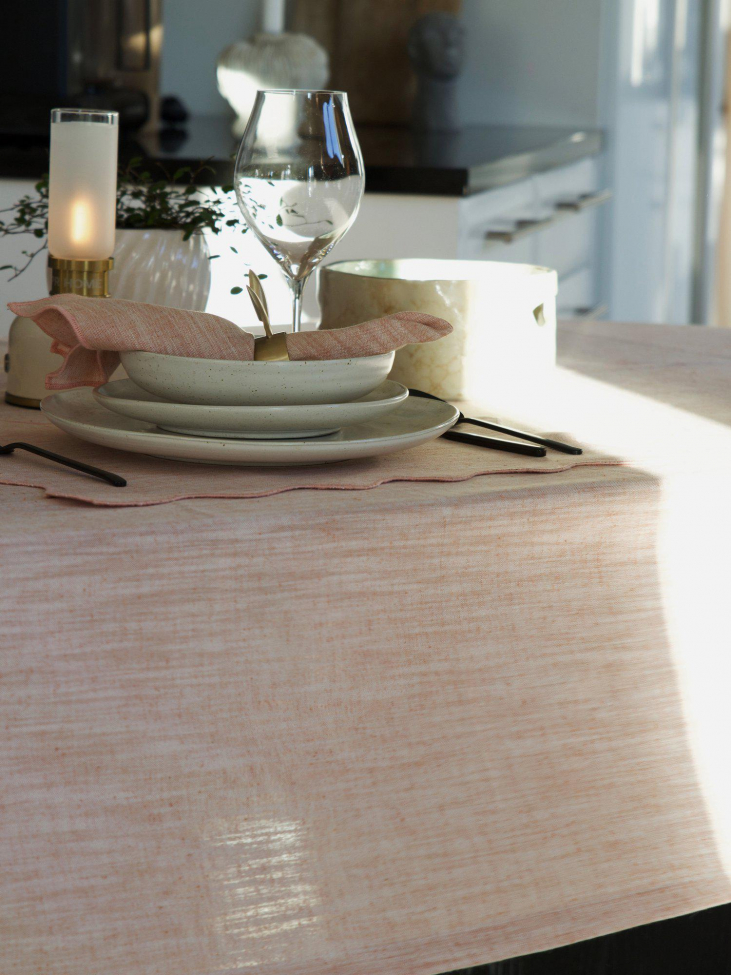 Mantel 'Sabina' 160x280cm - Rosa