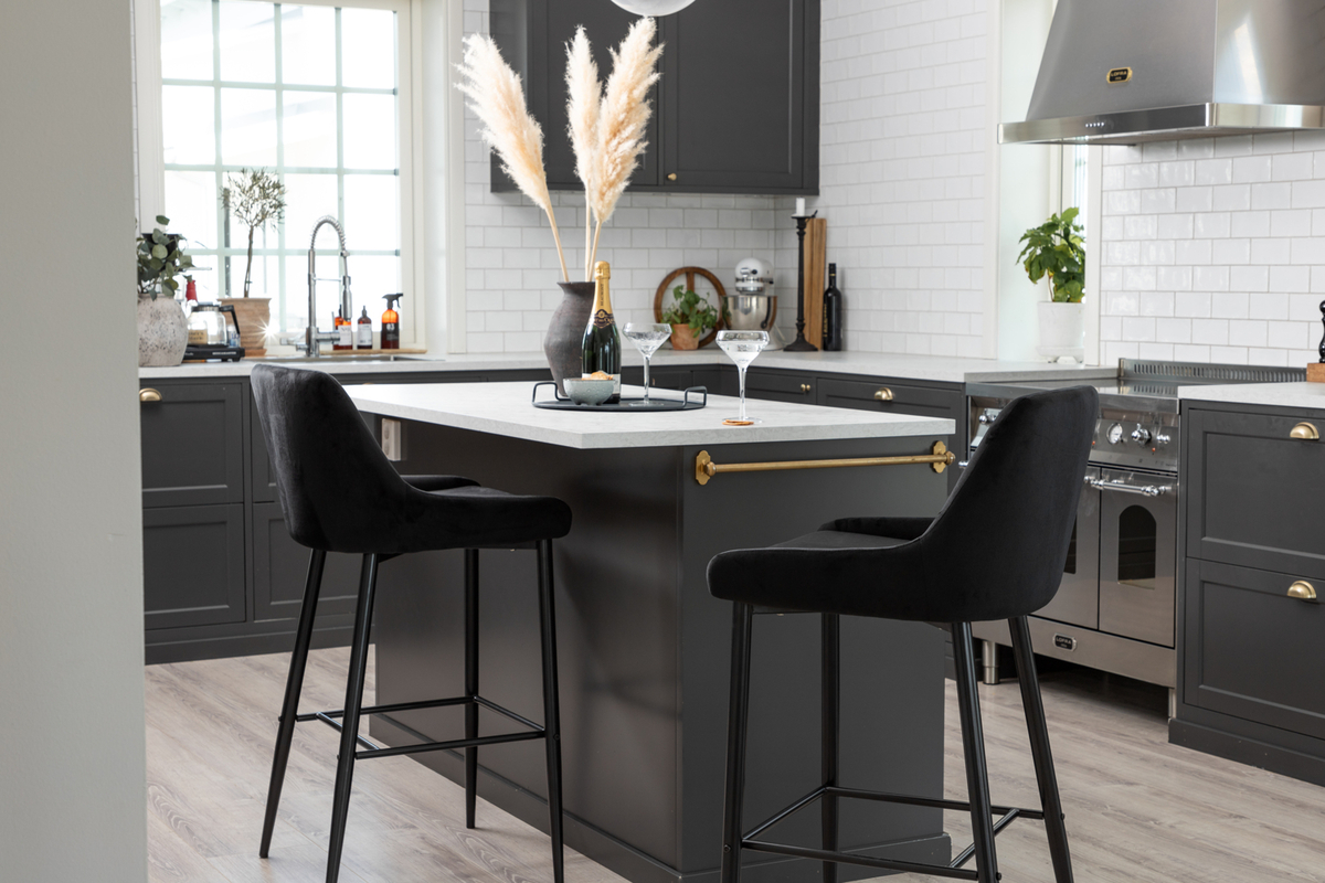 Taburete 'Folldal' - Negro