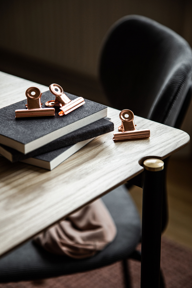 Mesa de comedor 'Hornstull' 160x90cm - Roble/Negro