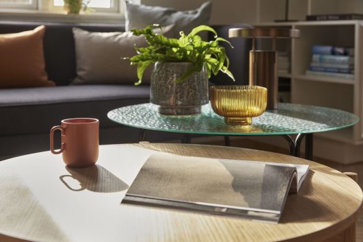 Mesa auxiliar 'Orbit' - Negro