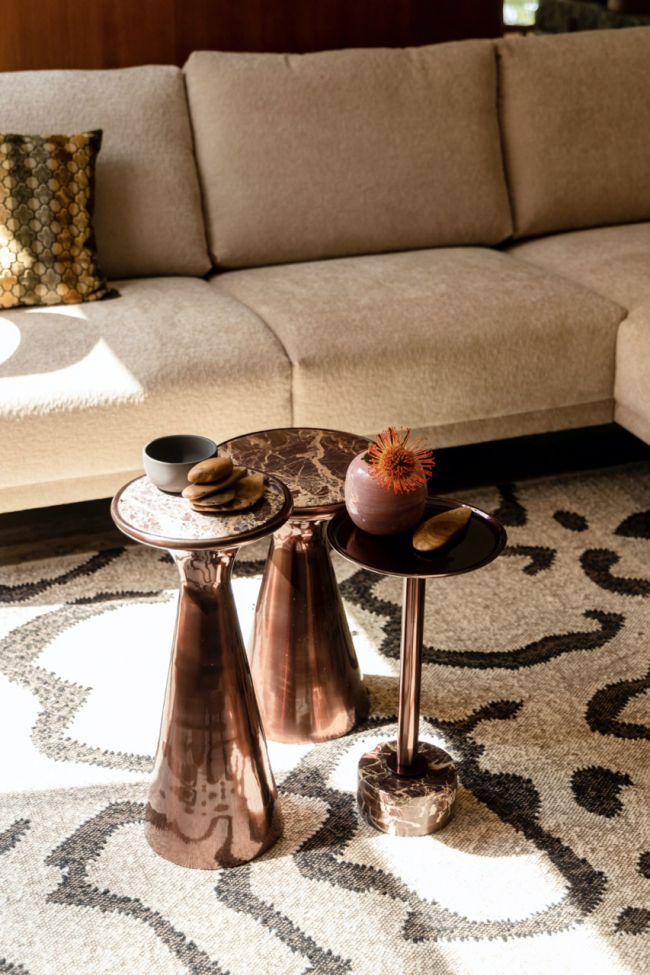 Mesa auxiliar 'Pose' – Marrón