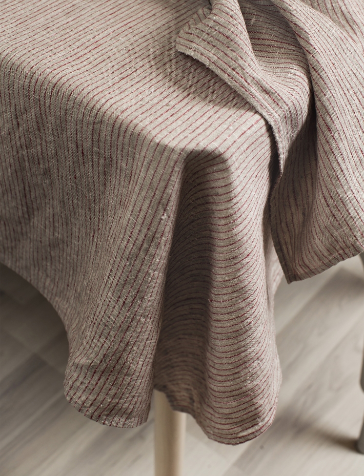 Mantel 'Linus' 145x330- Rojo/Negro