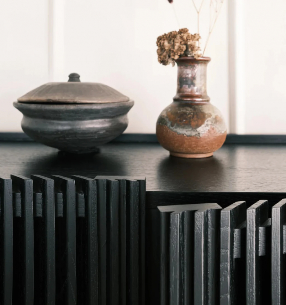 Mesa lateral 'Louvre' - Negro