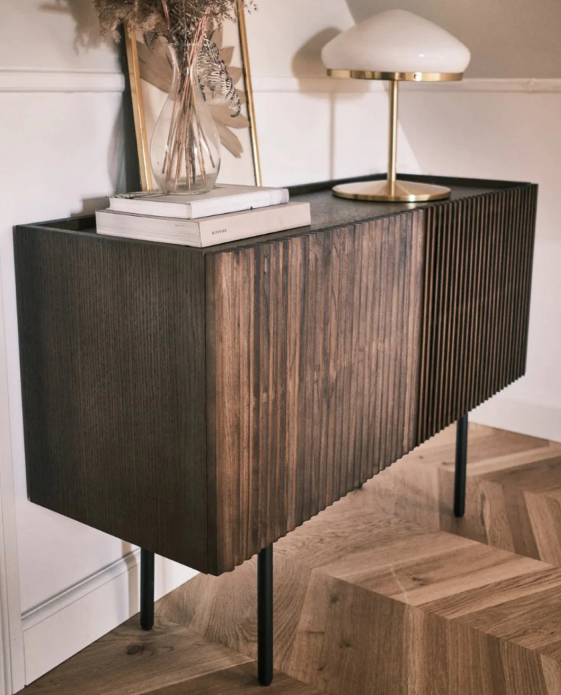 Mesa lateral 'Louvre' - Nogal