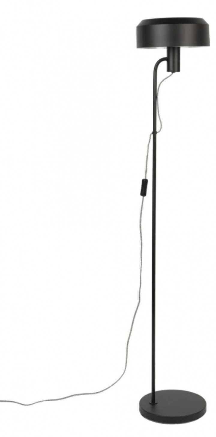Lámpara de pie \'Landon\' - Negro en el grupo Habitaciones con Reforma (5100121)