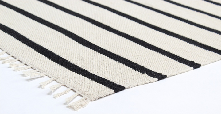 Alfombra de algodón \'Helle\' - Blanco/Negro en el grupo Alfombras / Alfombras tejidas con Reforma (H100076)